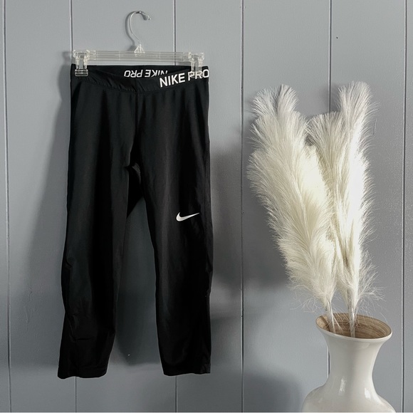 Nike Pants - Nike Pro Drifit Leggings